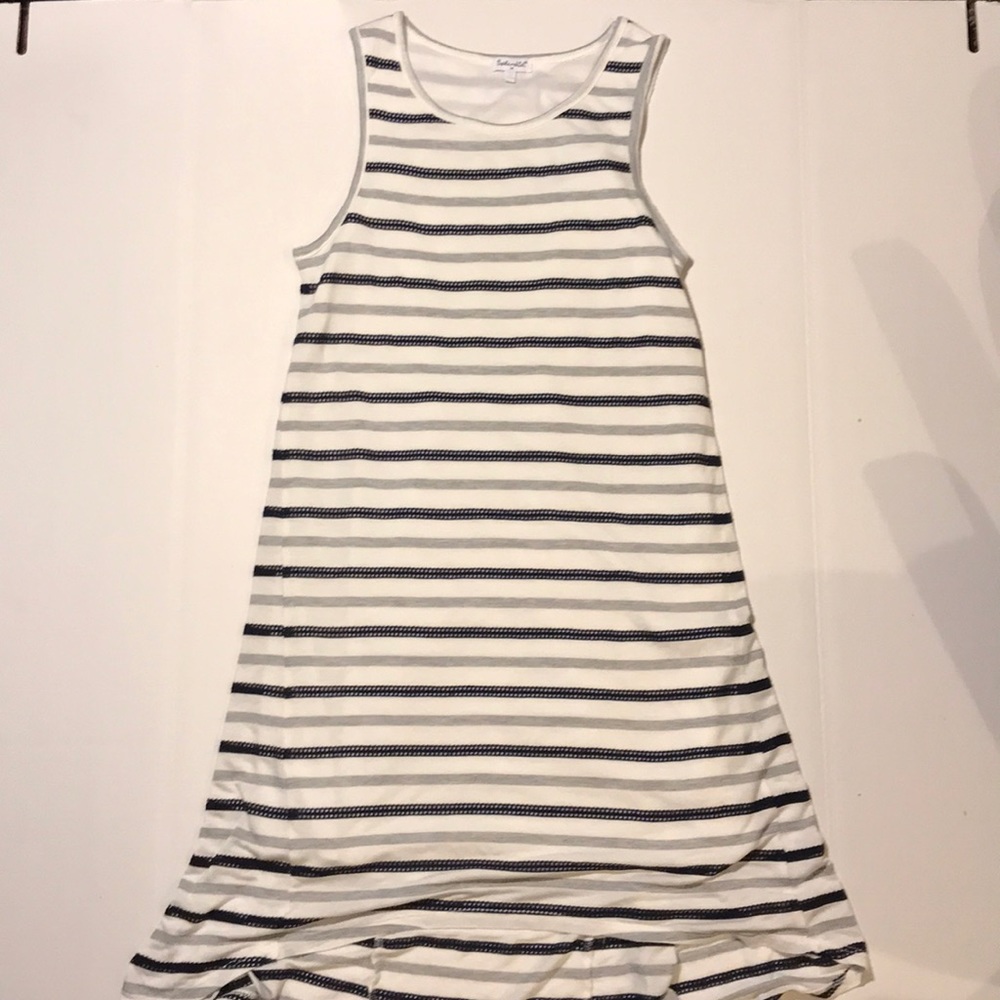 SPLENDID DRESS